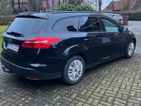 Gebraucht Ford Focus 120 PS (88 kW) 2017 Schwarz Kombi