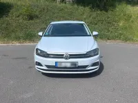 Gebraucht VW Polo Comfortline 95 PS (69 kW) 2018 Weiß Kleinwagen