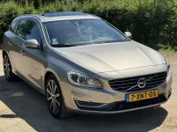 Gebraucht Volvo V60 Summum 215 PS (158 kW) 2014 Braun Kombi
