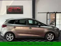 Gebraucht Kia Carens Vision 166 PS (122 kW) 2018 Silber Van / Kleinbus