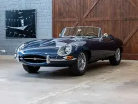Gebraucht Jaguar E-Type 265 PS (194 kW) 1963 Opalescent dark blue Cabrio