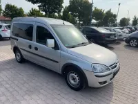 Gebraucht Opel Combo 90 PS (66 kW) 2008 Silber Van / Kleinbus