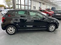 Gebraucht VW Polo LOUNGE 75 PS (55 kW) 2016 Schwarz Limousine