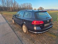 Gebraucht VW Passat Highline 160 PS (117 kW) 2013 Blau Kombi
