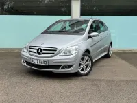 Gebraucht Mercedes B200 136 PS (100 kW) 2008 Silber Van / Kleinbus