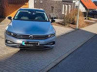 Gebraucht VW Passat Elegance 150 PS (110 kW) 2019 Silber Kombi