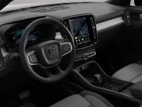 Neu Volvo XC40 Plus 197 PS (144 kW) 2026 Manufacturer SUV