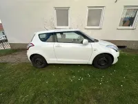Gebraucht Suzuki Swift Club 94 PS (69 kW) 2013 Weiß Kleinwagen