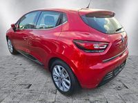 Gebraucht Renault Clio IV Intens 90 PS (66 kW) 2018 Rot Limousine