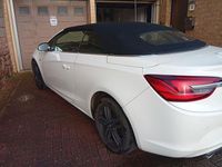 Gebraucht Opel Cascada Edition 170 PS (125 kW) 2017 Weiß Cabrio