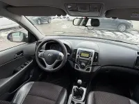 Gebraucht Hyundai i30 Intro Edition 105 PS (77 kW) 2011 Grau Kombi