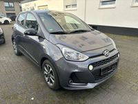 gebraucht Hyundai i10 Passion + Automatik/Navi/SHZ/Klimatr./Tempo./PDC