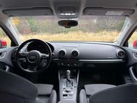 Gebraucht Audi A3 Ambition 150 PS (110 kW) 2015 Rot Limousine