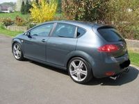 Usata Seat Leon 328 CV (241 kW) 2006 Grigio Berlina