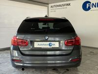gebraucht BMW 318 d Touring Navi M-Lenkrad Tempomat SHZ PDC LED