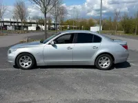 Second-hand BMW 530 218 CP (160 kW) 2003 Argintiu Berlinǎ