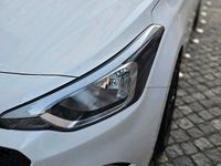 Gebraucht Hyundai i20 Trend 84 PS (61 kW) 2017 Weiß Kleinwagen