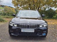 Gebraucht BMW 318 Advantage 150 PS (110 kW) 2021 Schwarz (metallic) Kombi