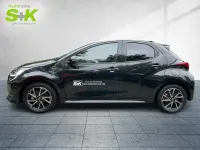 Neu Toyota Yaris Style 131 PS (96 kW) 2025 Schwarz Kleinwagen