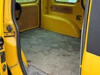 Gebraucht VW Caddy 69 PS (50 kW) 2004 Gelb Van / Kleinbus