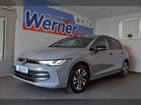 Neu VW Golf VIII 150 PS (110 kW) 2026 Grau Limousine