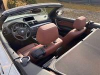 Gebraucht BMW 125 Cabriolet 218 PS (160 kW) 2010 Weiß Cabrio