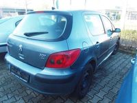 Gebraucht Peugeot 307 Tendance 109 PS (80 kW) 2004 Silberschwarz Limousine