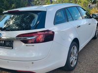 Gebraucht Opel Insignia Business 140 PS (102 kW) 2015 Weiß Kombi