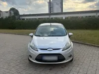 Gebraucht Ford Fiesta 81 PS (59 kW) 2012 Silber Kleinwagen