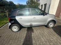 Gebraucht Smart ForFour Basis 71 PS (52 kW) 2018 Schwarz Kleinwagen