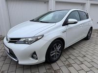 Gebraucht Toyota Auris Hybrid Edition 99 PS (72 kW) 2014 Weiß Limousine