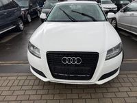 Gebraucht Audi A3 Attraction 125 PS (91 kW) 2010 Weiß Kleinwagen