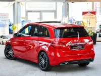 Gebraucht Mercedes 220 AMG line 177 PS (130 kW) 2015 Rot Limousine