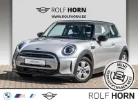 Gebraucht Mini Cooper Essential 136 PS (100 kW) 2023 Melting silver iii metallic Kleinwagen