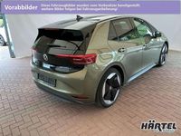 Gebraucht VW ID.3 Pro 150 kW (204 PS) 2023 Dark olivine green, metallic Kleinwagen