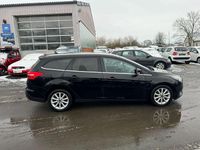 Gebraucht Ford Focus Titanium 120 PS (88 kW) 2018 Schwarz Kombi