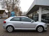 Gebraucht Audi A3 Attraction 105 PS (77 kW) 2012 Silber Kleinwagen