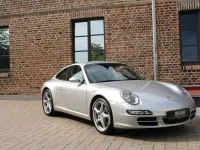 Gebraucht Porsche 911 Carrera 325 PS (239 kW) 2005 Arktissilbermetallic Coupé