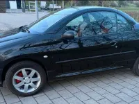 Gebraucht Peugeot 206 CC 109 PS (80 kW) 2003 Schwarz Cabrio