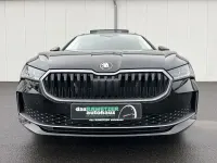 Gebraucht Skoda Superb Selection 150 PS (110 kW) 2025 Ebony schwarz Kombi