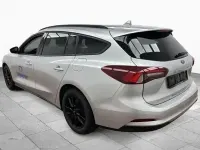 Gebraucht Ford Focus 120 PS (88 kW) 2022 Silber Limousine