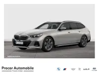 Neu BMW 530e M Sport 299 PS (219 kW) 2026 Grau Kombi