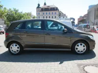 Gebraucht Mercedes B200 136 PS (100 kW) 2008 Braun Van / Kleinbus