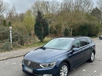 Usata VW Passat 150 CV (110 kW) 2015 Blu Station wagon