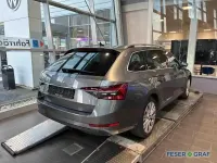Gebraucht Skoda Superb Style 200 PS (147 kW) 2023 Graphitegrau metallic Kombi