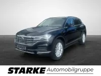 Gebraucht VW Touareg Atmosphere 231 PS (169 kW) 2022 Schwarz (deep black perleffekt) SUV