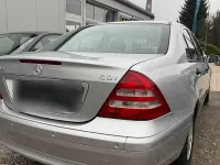 Gebraucht Mercedes C200 115 PS (84 kW) 2000 Silber Limousine