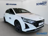 Neu Hyundai i20 Blackline 90 PS (66 kW) 2026 Weiss Kleinwagen