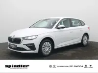 Gebraucht Skoda Scala Essence 116 PS (85 kW) 2025 Moonweiss metallic Kleinwagen
