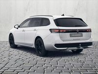 Gebraucht VW Passat R-line 150 PS (110 kW) 2025 Weiß Kombi